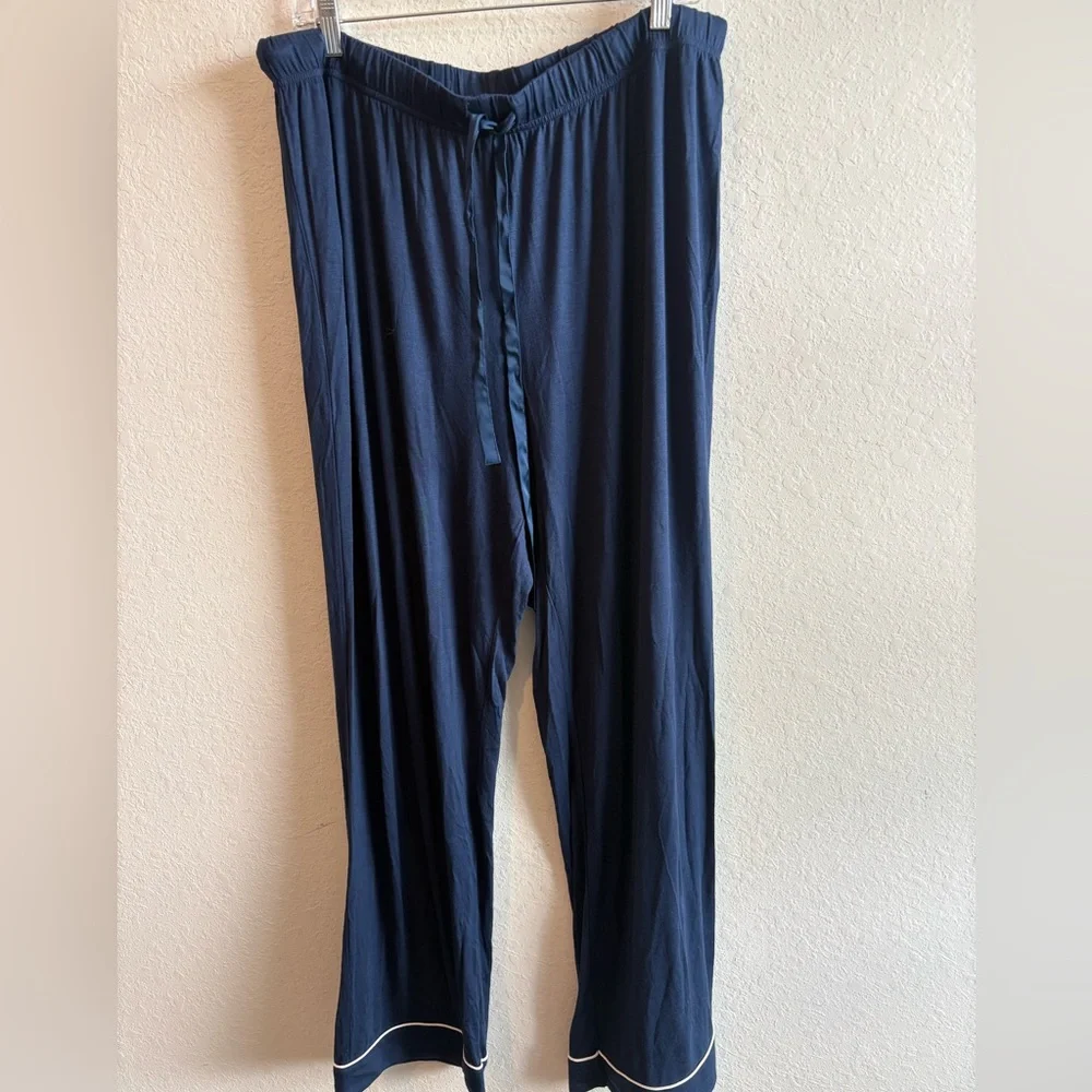 Birdy Grey Navy Blue Jonny Long Sleeve Pajama and Pants Set NWT Size XL